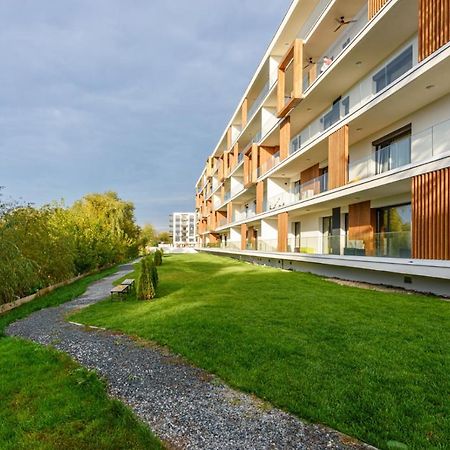 Il Lago - Azur - Cozy Luxurious Smart Home By The Lake Voluntari ภายนอก รูปภาพ